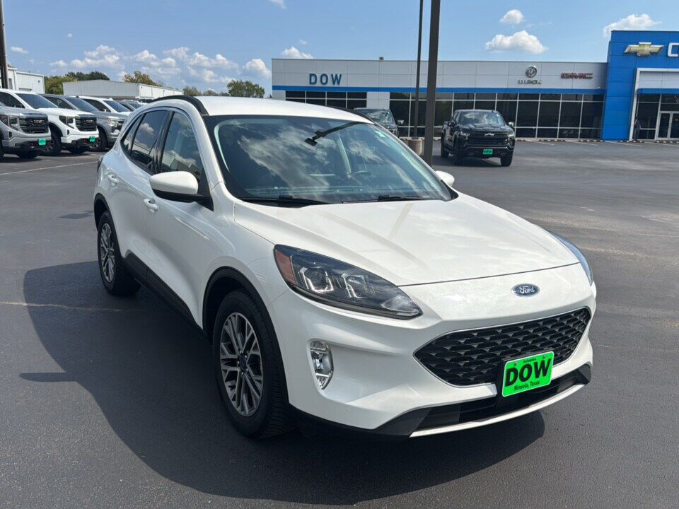 2021 FORD Escape