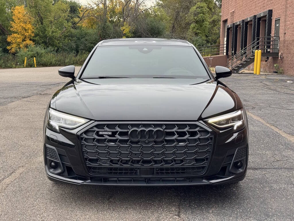 2022 AUDI A8 L