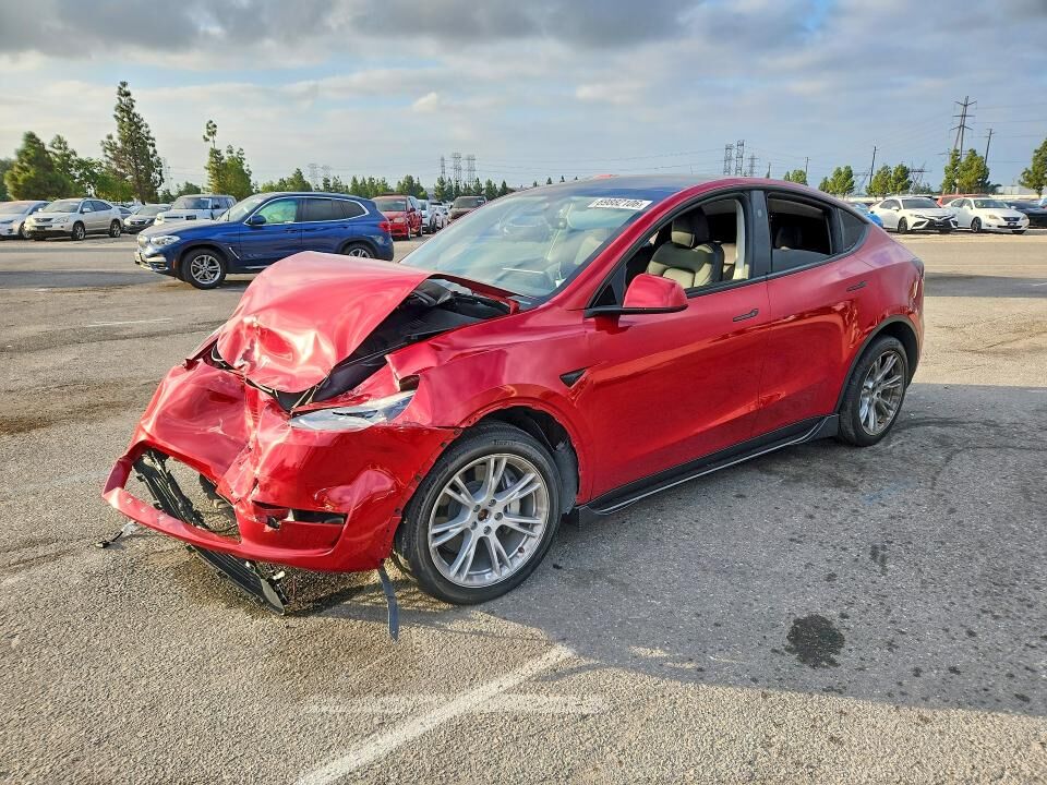 2023 TESLA Model Y