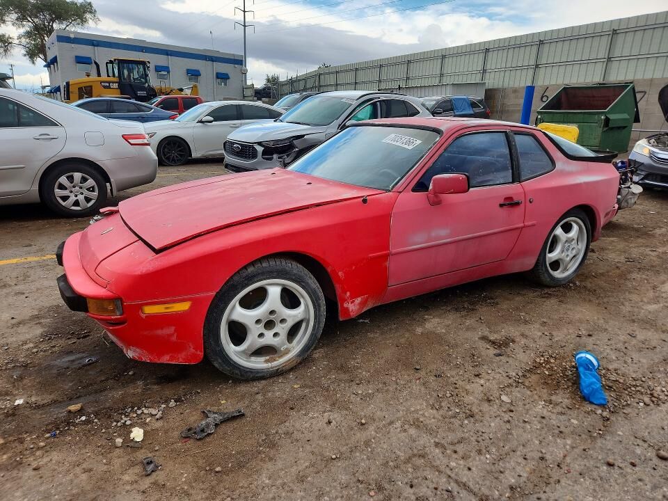 1985 PORSCHE 944