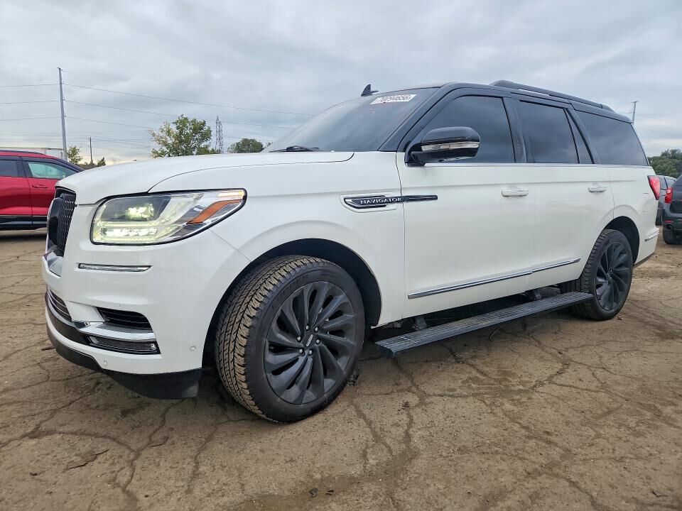 2021 LINCOLN Navigator