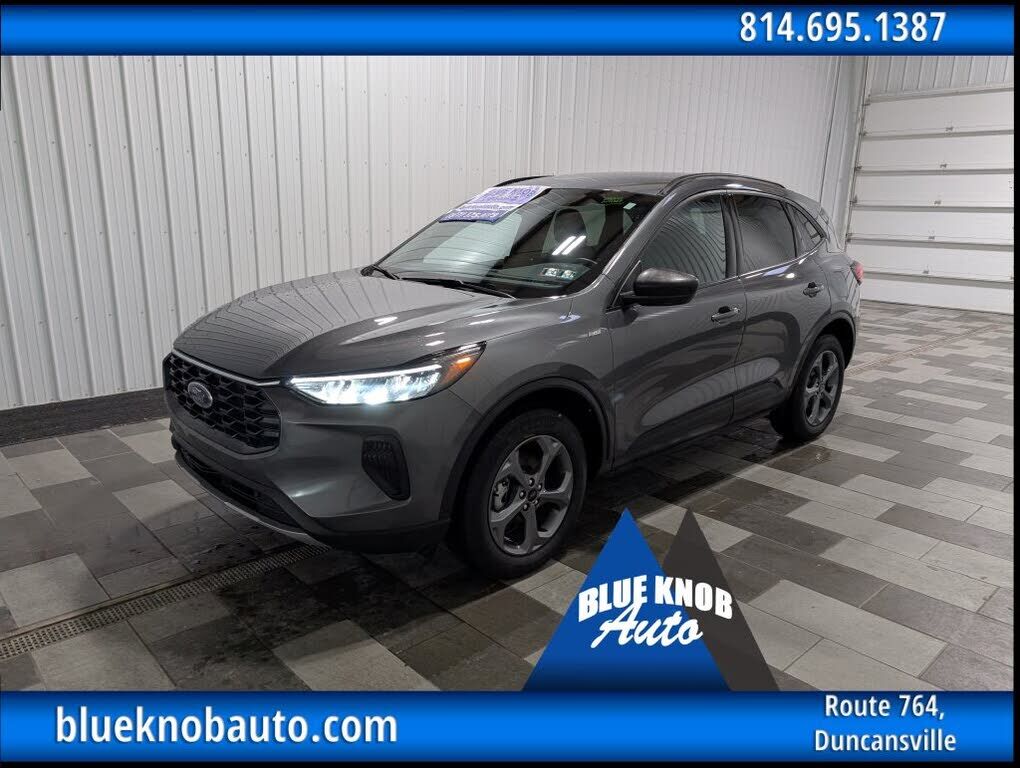 2025 FORD Escape