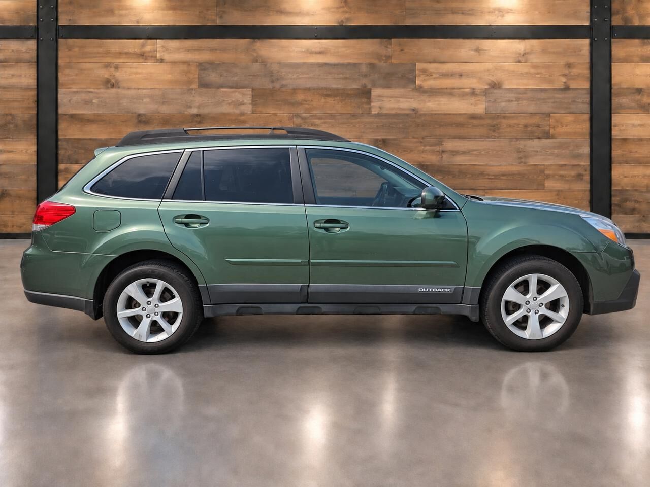 2014 SUBARU Outback
