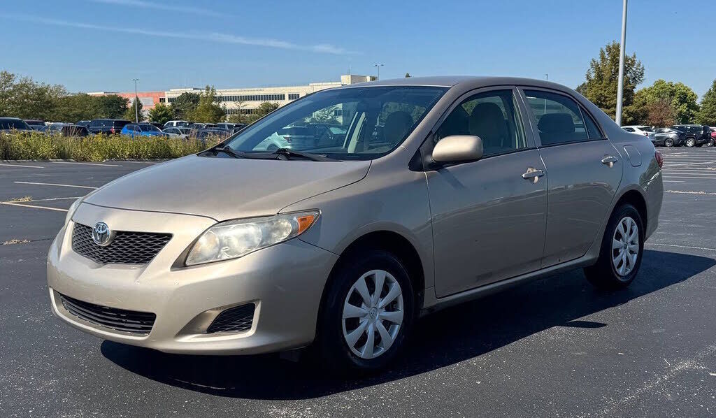 2010 TOYOTA Corolla