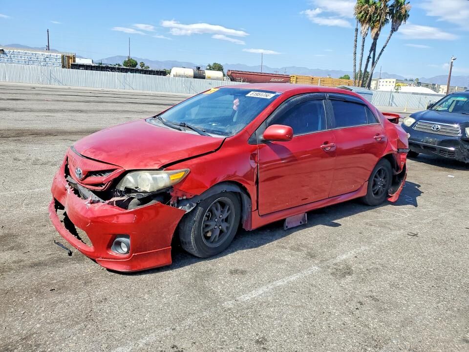 2013 TOYOTA Corolla