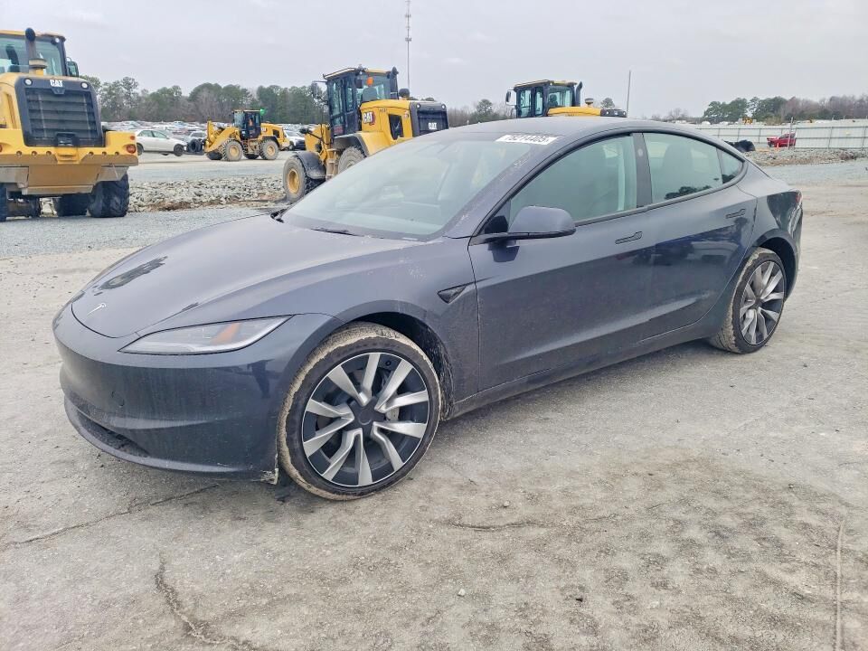 2025 TESLA Model 3