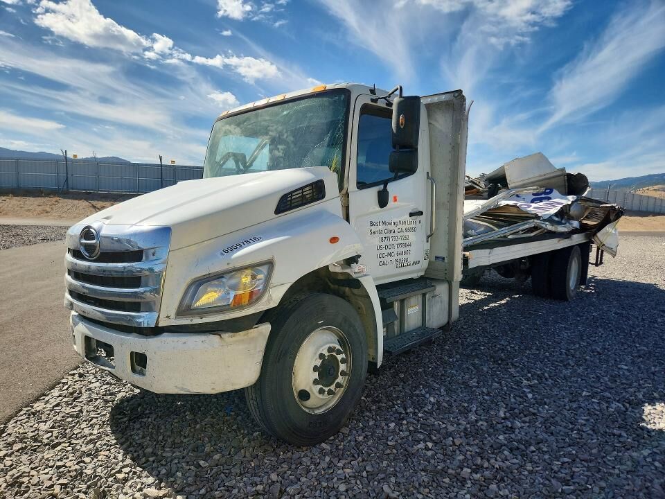 2020 HINO Conventional Type Truck
