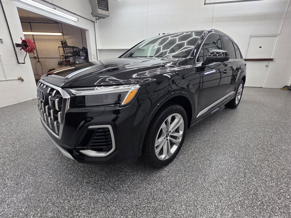2025 AUDI Q7
