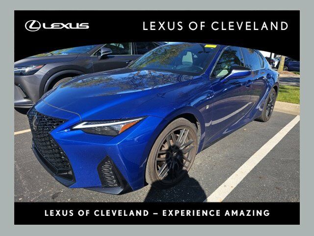 2023 LEXUS IS