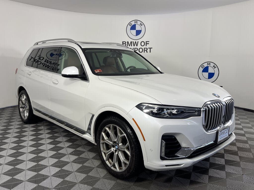 2021 BMW X7
