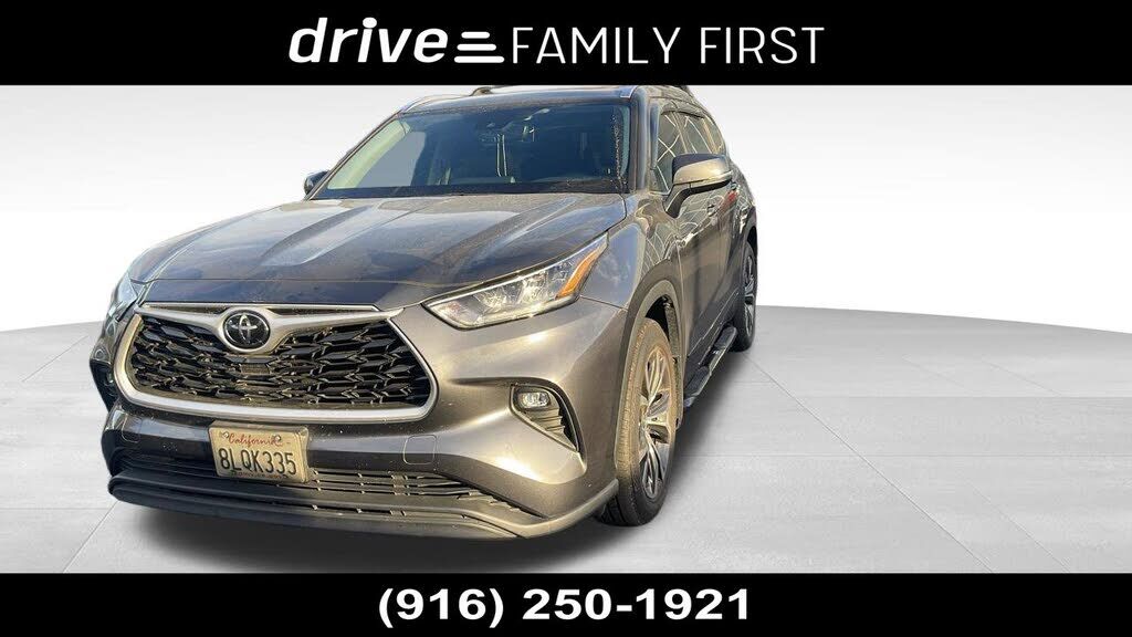 2020 TOYOTA Highlander