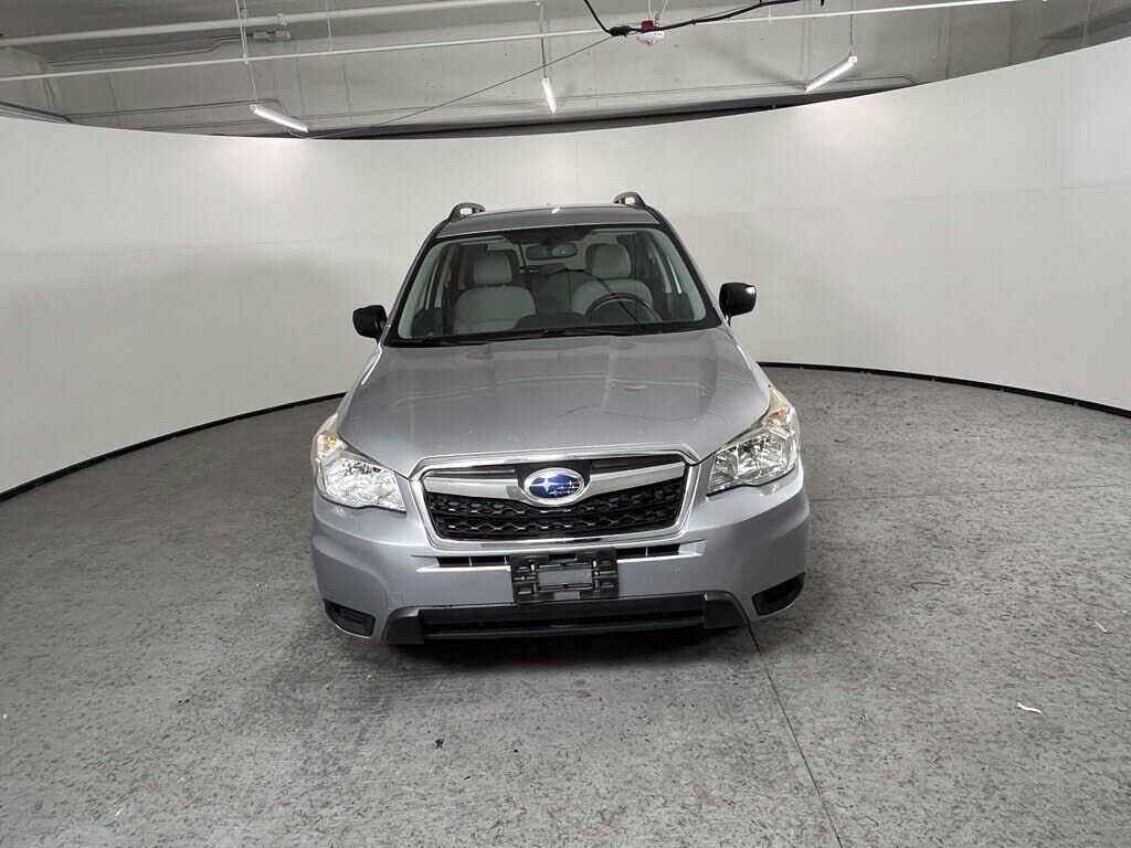 2016 SUBARU Forester
