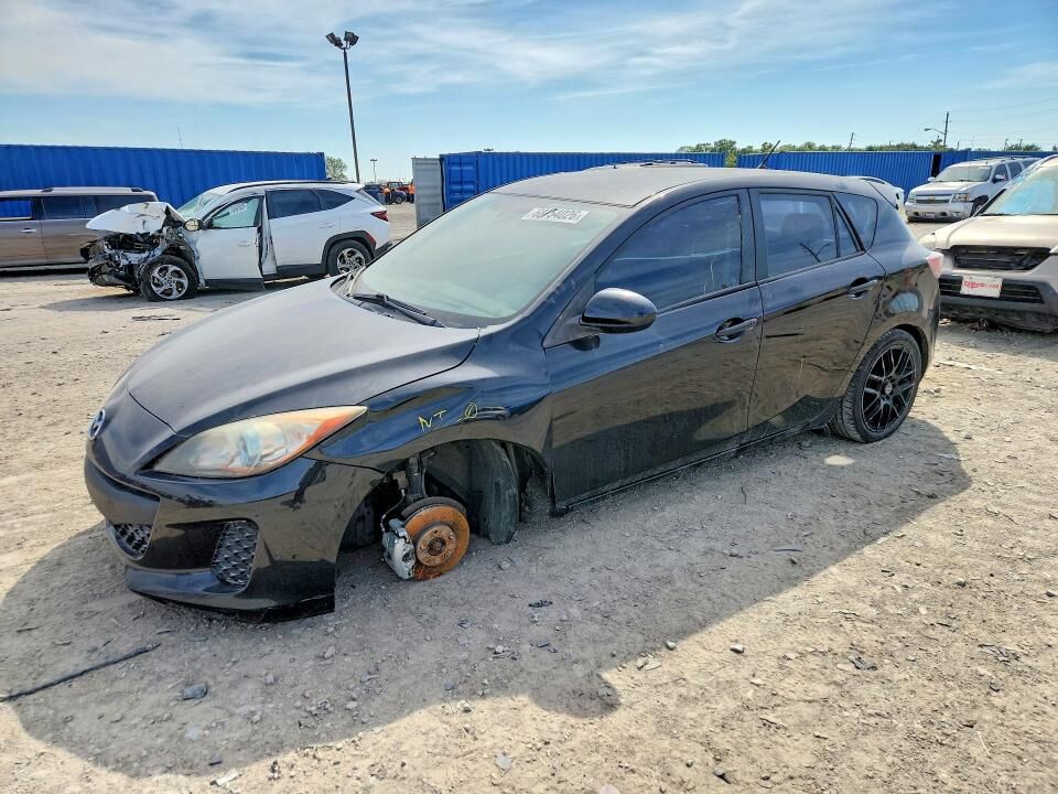 2013 MAZDA Mazda3