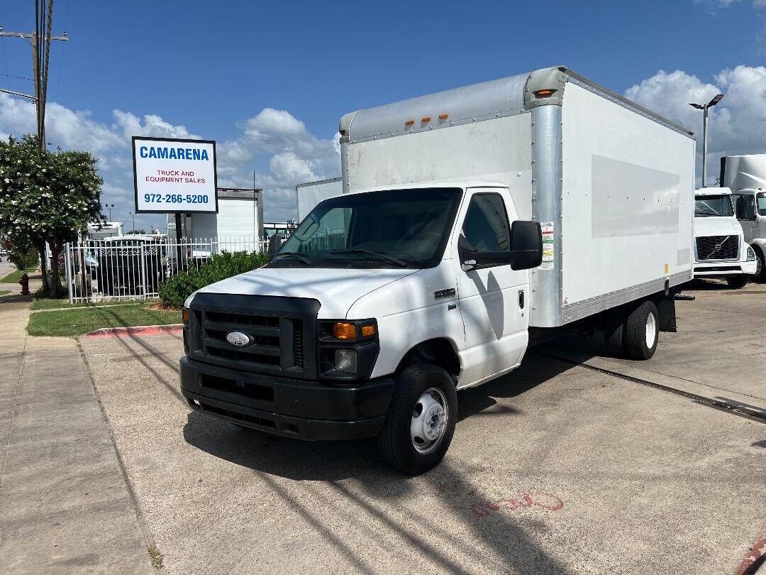 2014 FORD E-350