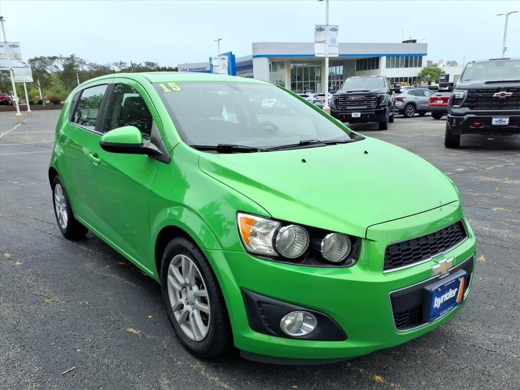 2015 CHEVROLET Sonic