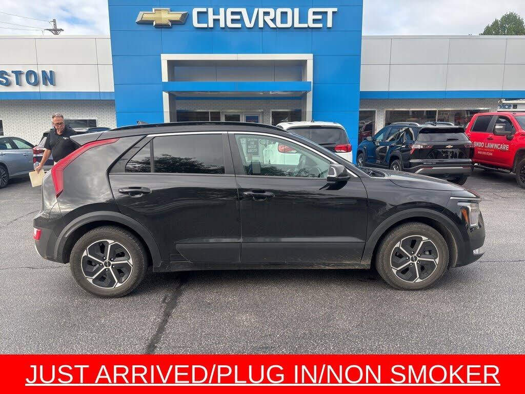 2023 KIA Niro