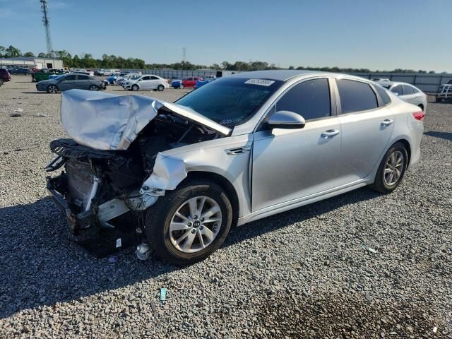 2018 KIA Optima