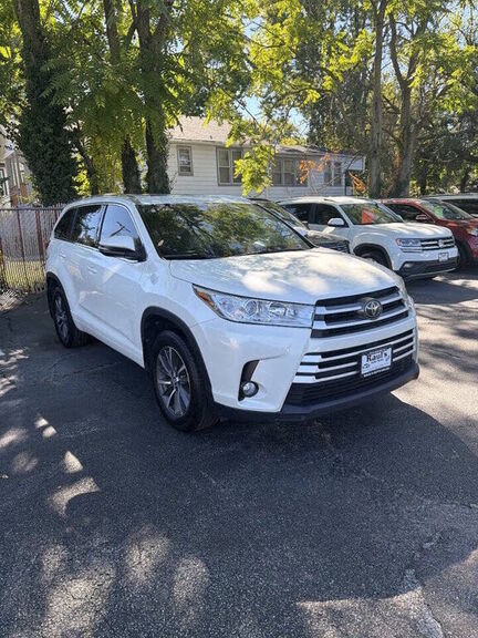 2017 TOYOTA Highlander