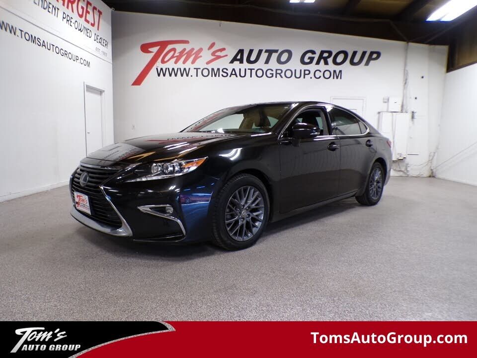 2018 LEXUS ES
