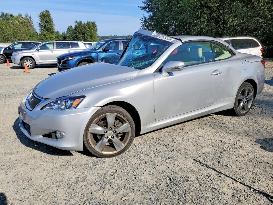 2011 LEXUS IS