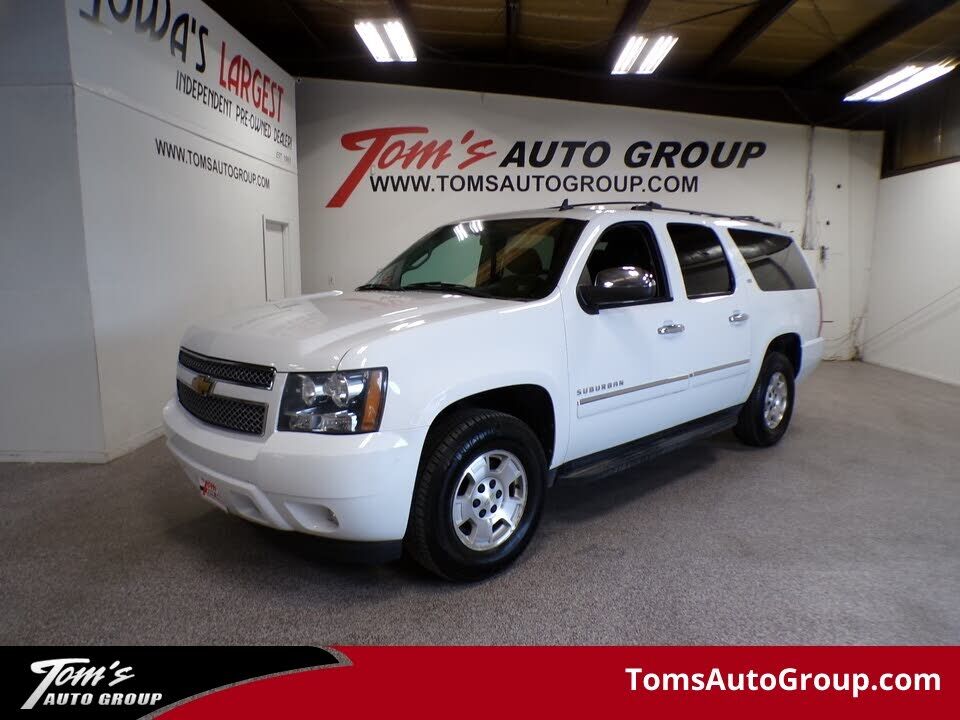 2013 CHEVROLET Suburban