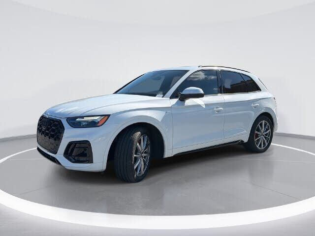 2024 AUDI Q5 e