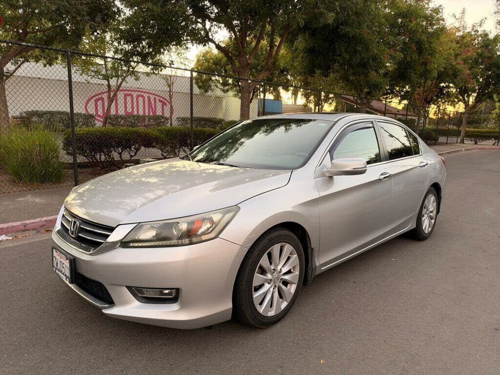 2013 HONDA Accord