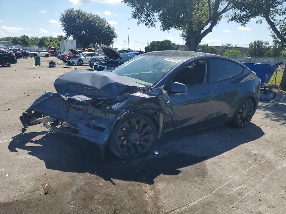 2022 TESLA Model Y