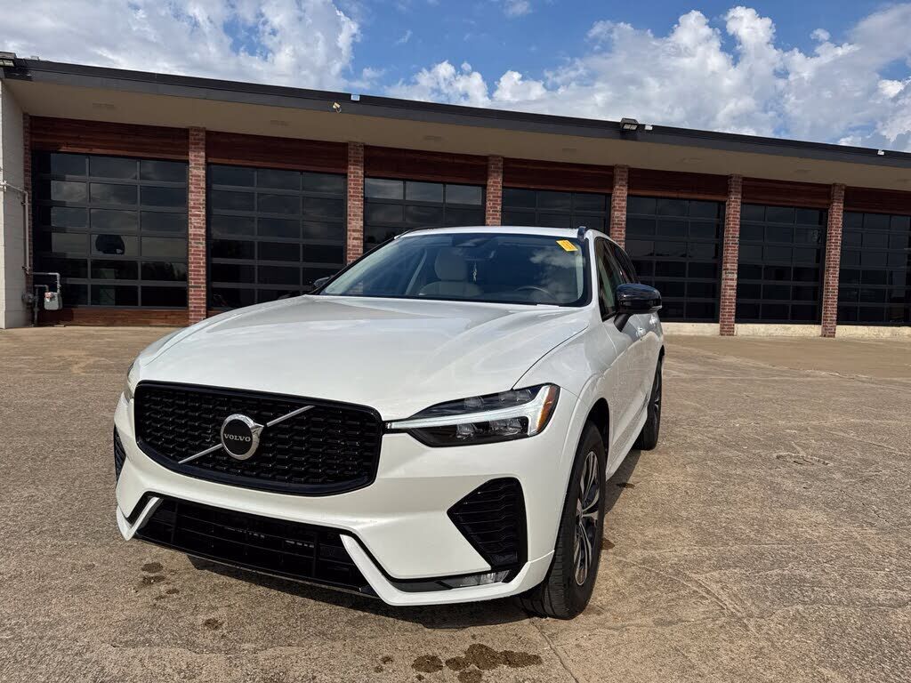 2025 VOLVO XC60
