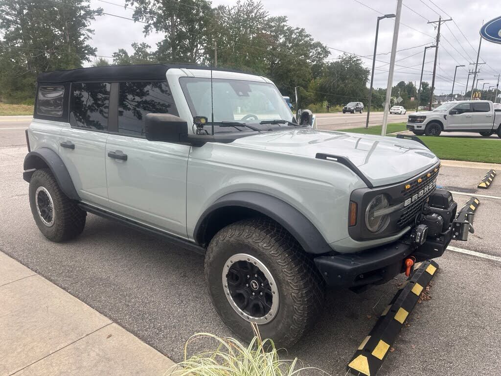 2024 FORD Bronco