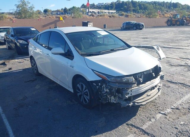 2018 TOYOTA Prius