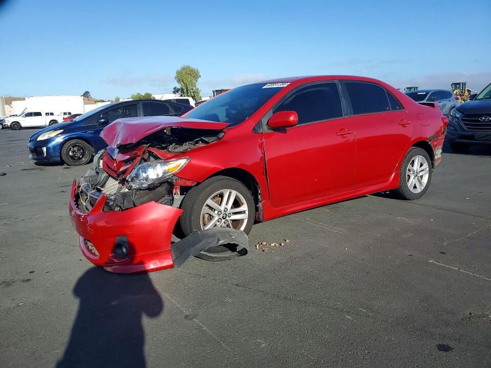 2013 TOYOTA Corolla