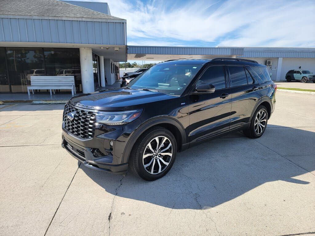 2025 FORD Explorer