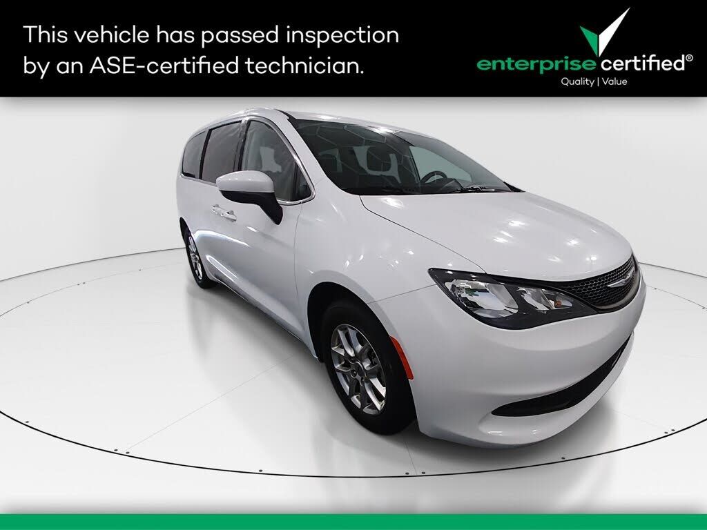 2023 CHRYSLER Voyager