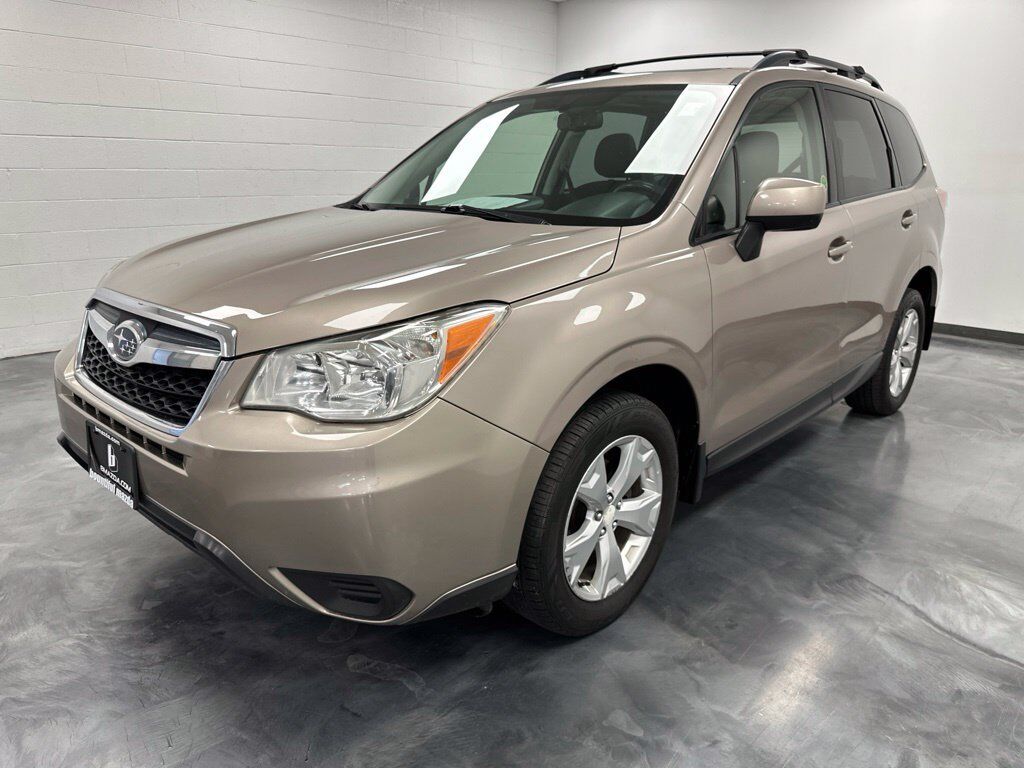 2014 SUBARU Forester