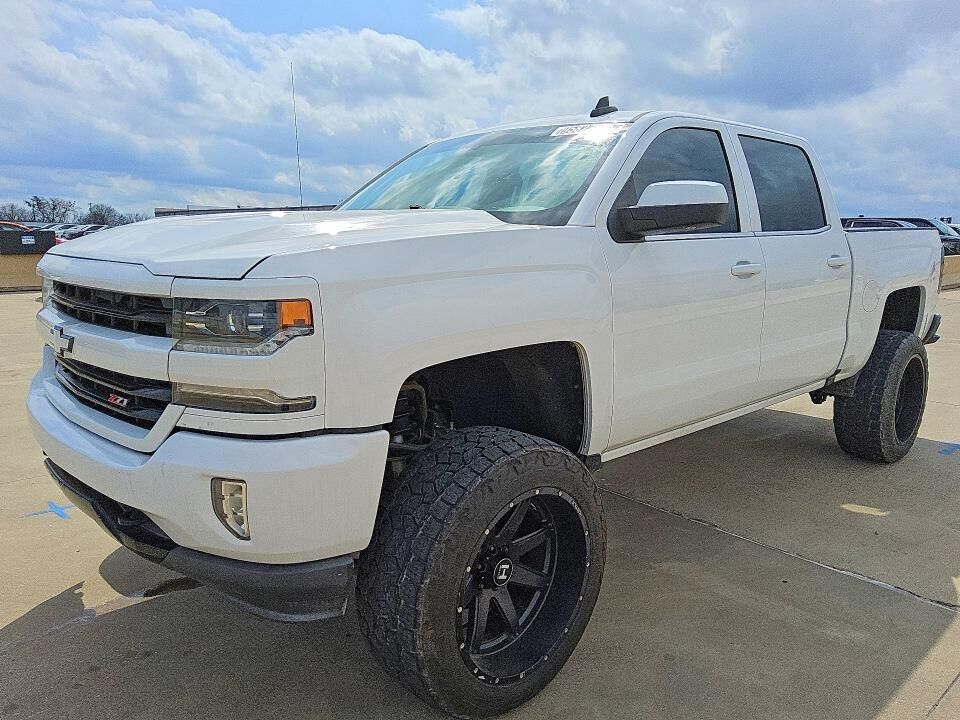2018 CHEVROLET Silverado