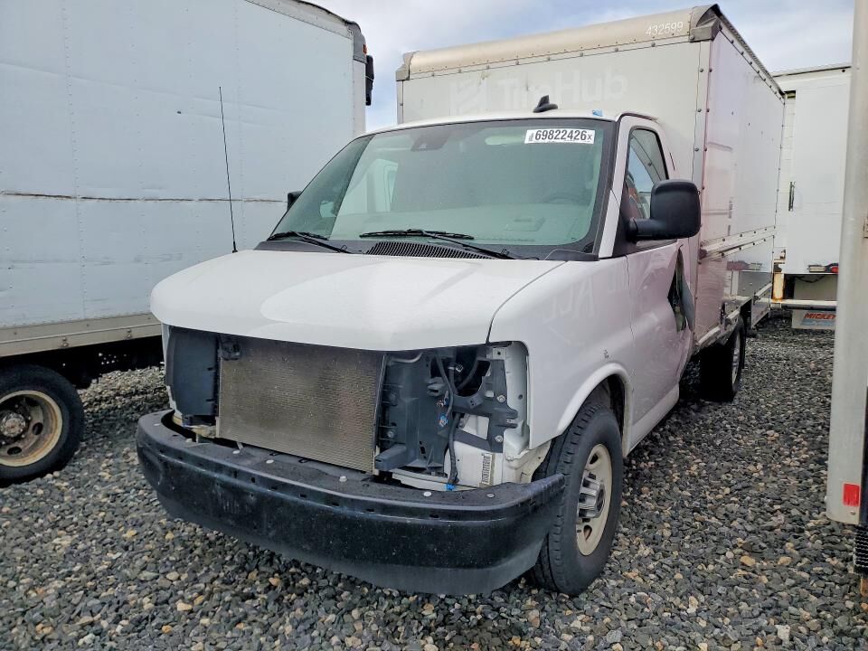 2024 GMC Savana