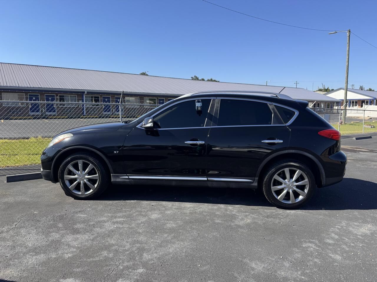 2016 INFINITI QX50