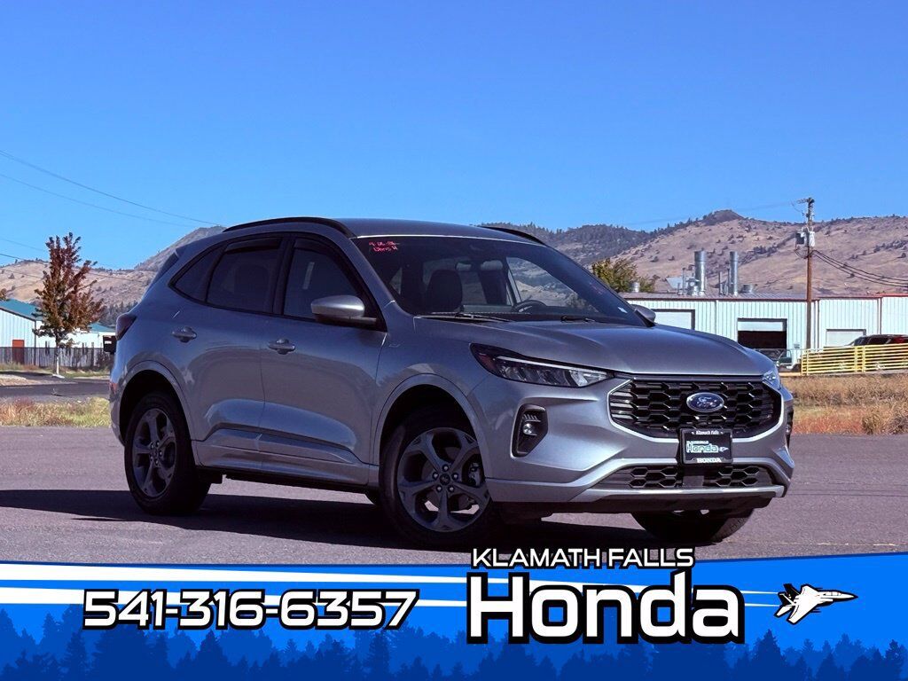 2023 FORD Escape