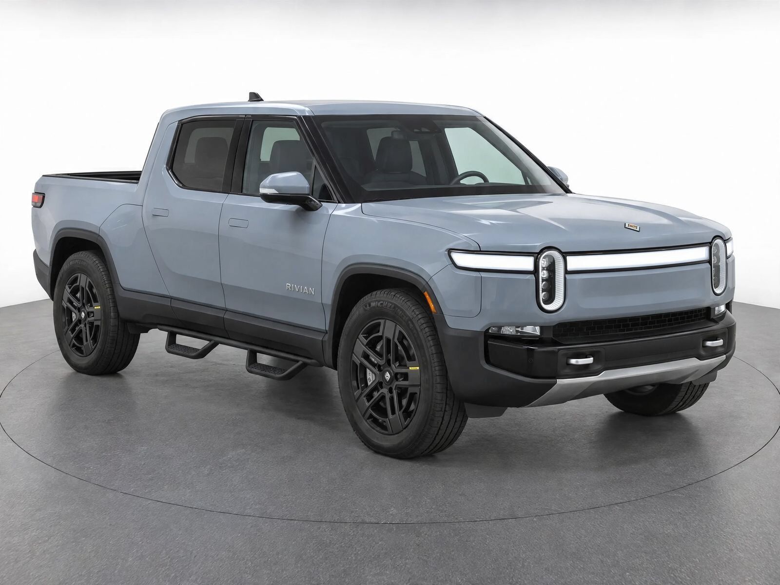 2023 RIVIAN R1T