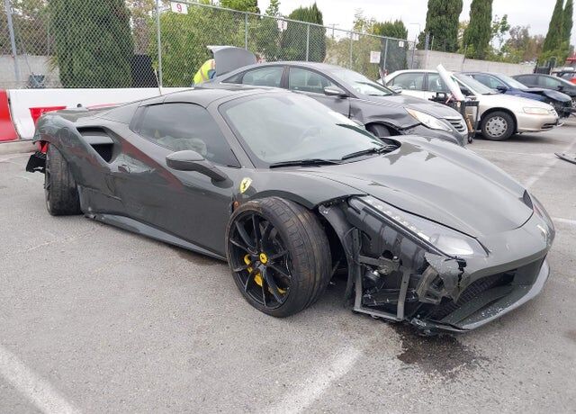2016 FERRARI 488 GTS