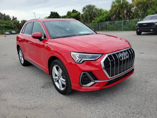 2022 AUDI Q3