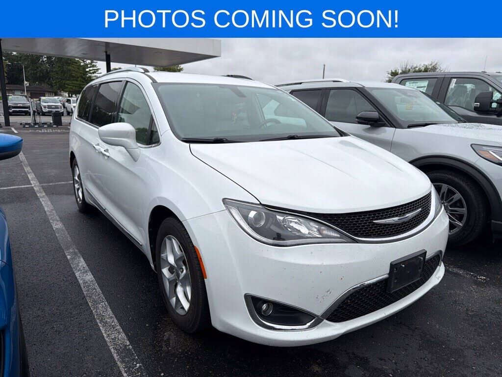 2018 CHRYSLER Pacifica