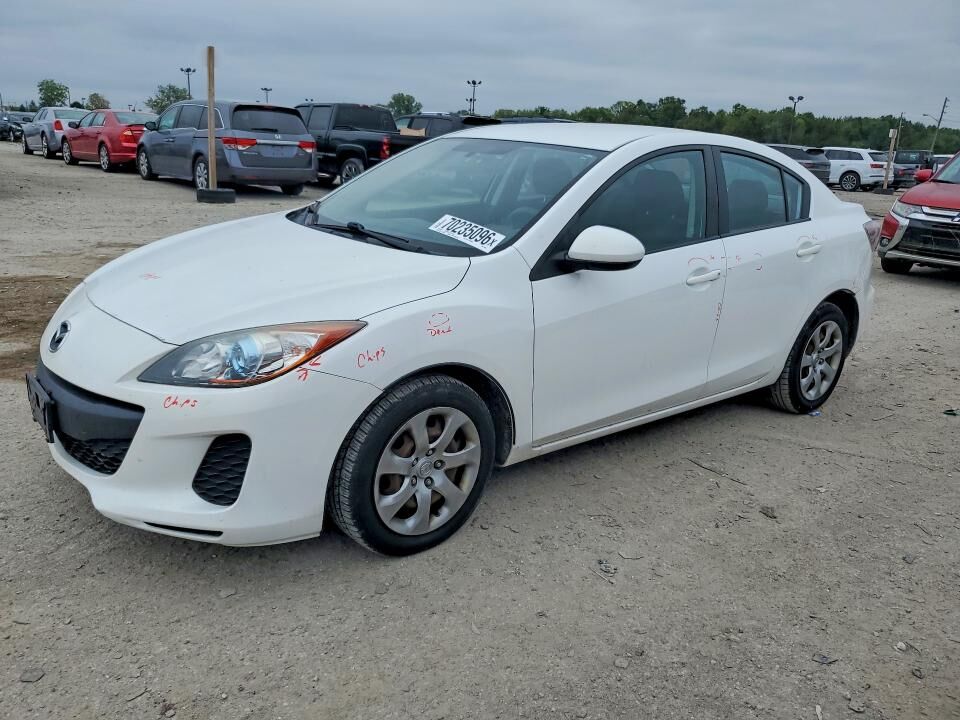 2013 MAZDA Mazda3