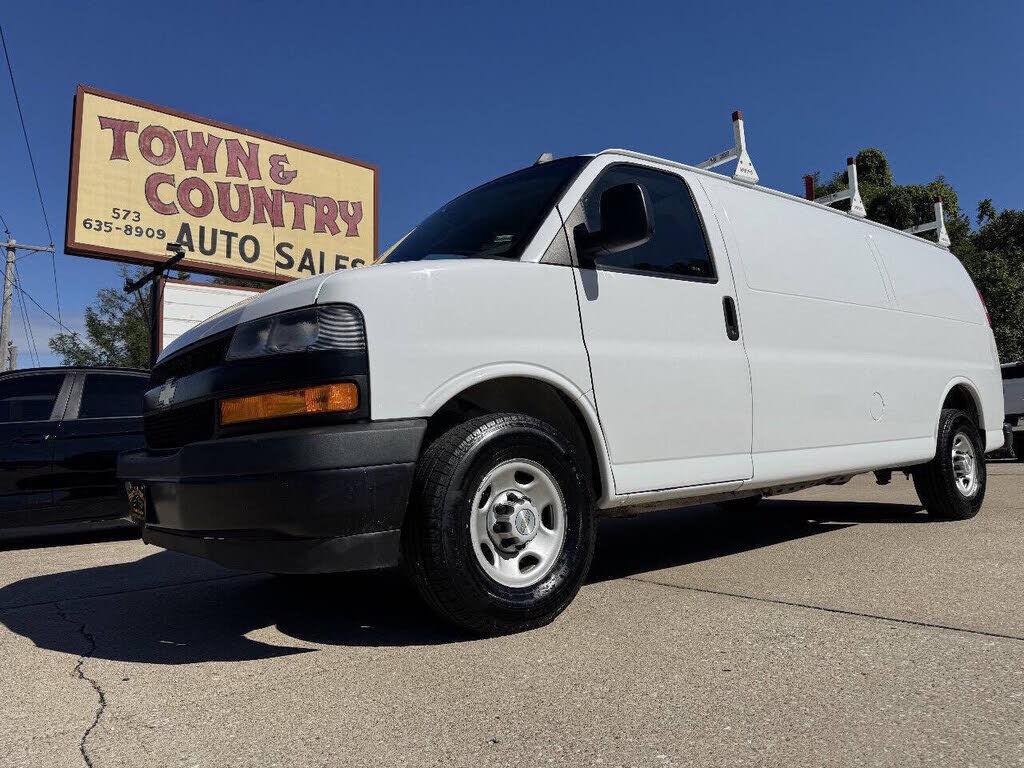 2021 CHEVROLET Express