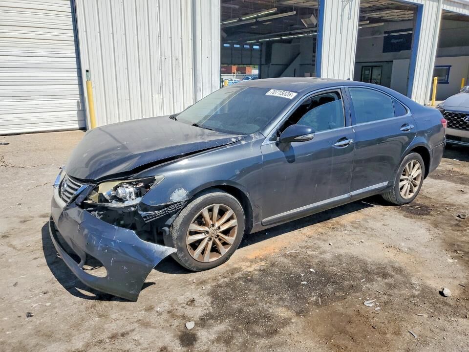 2011 LEXUS ES
