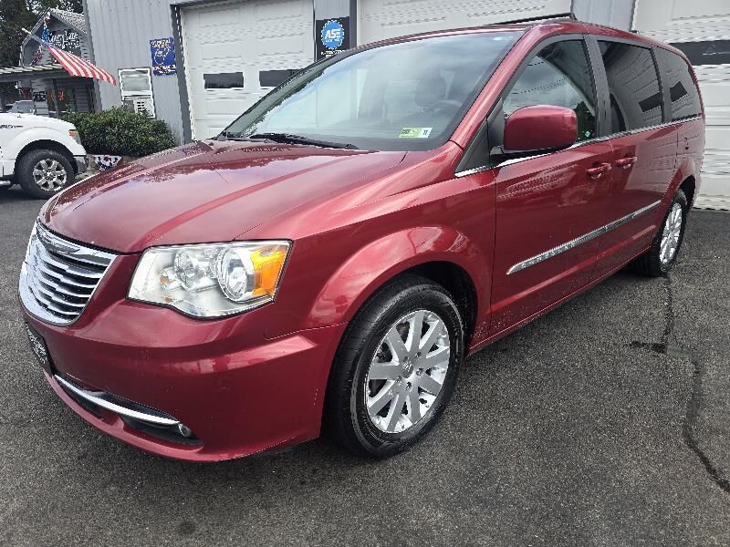 2016 CHRYSLER Town and Country