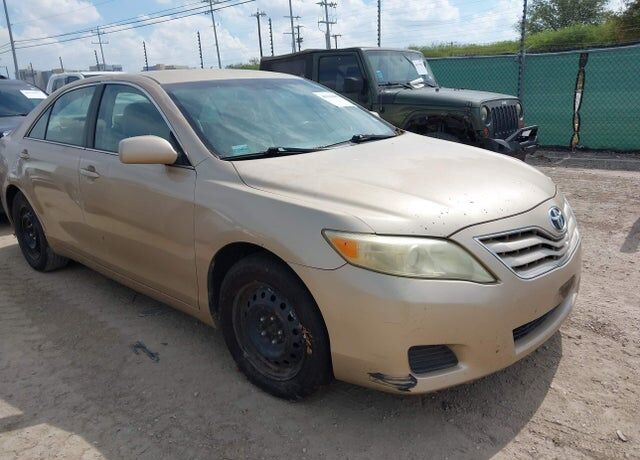 2010 TOYOTA Camry