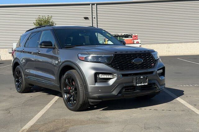 2021 FORD Explorer