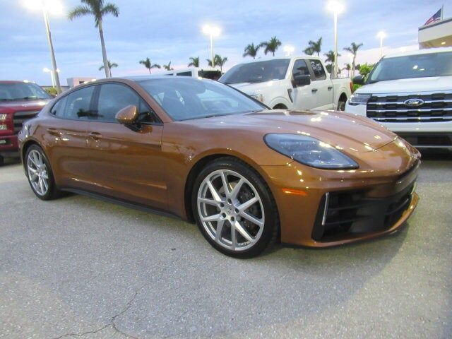2025 PORSCHE Panamera